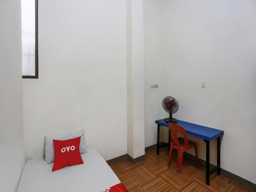 Oyo 90825 Hotel Lizha 2 サマリンダ エクステリア 写真